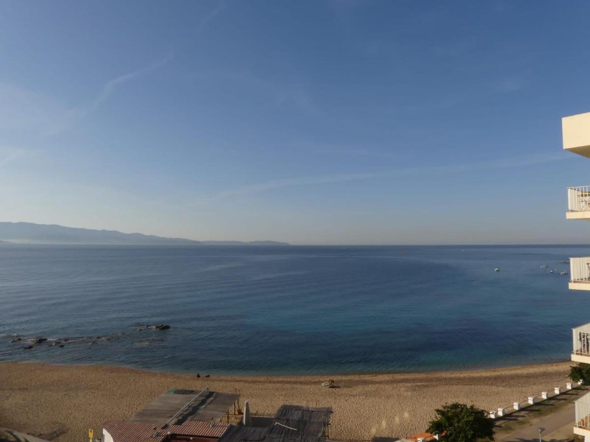 Magnifique F3 Les Pieds Dans L'Eau. Apartment Ajaccio  Exterior foto